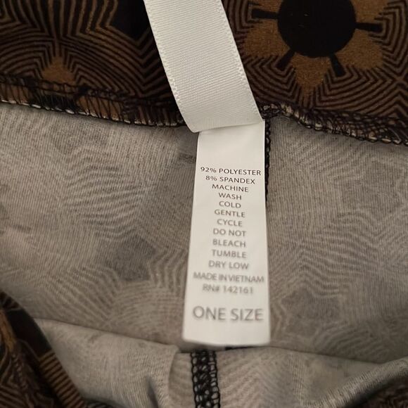 Ladies one size (0-12) LulaRoe leggings. - Picture 5 of 6